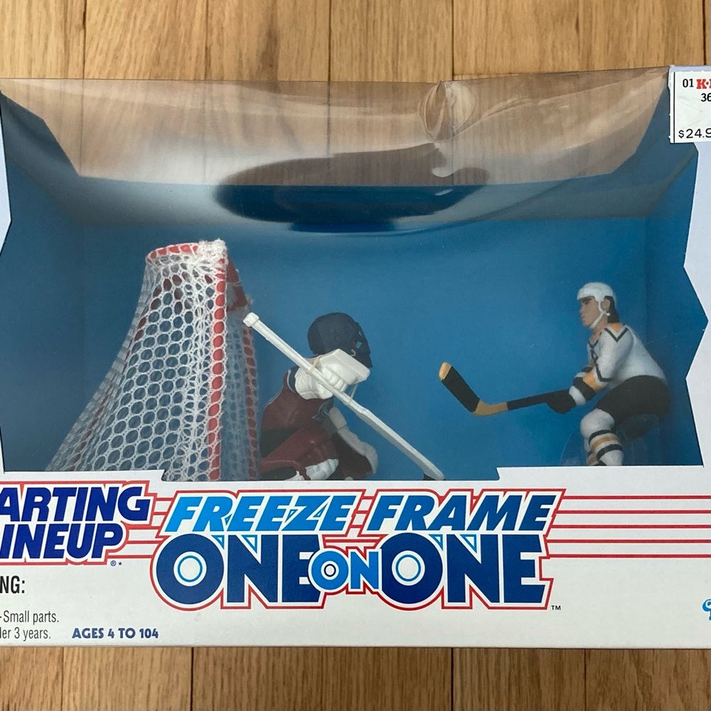 NHL NWT Factory Sealed Starting Lineup Freeze Frame One On One ROY JAGR
1997